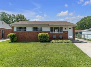 30869 Stephen Ct, Westland, MI 48185