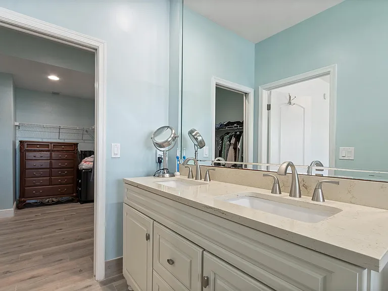 316 N Lake Dr — Photo 17