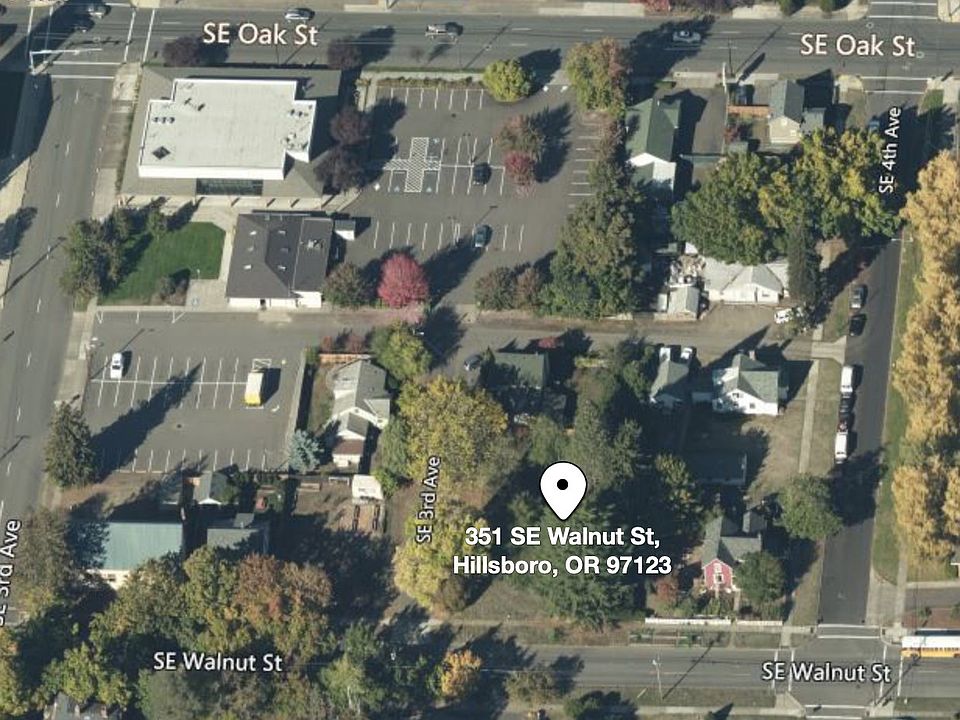 2nd image of 349 SE Walnut St Unit A