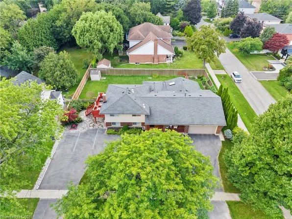 90 Mary St, Niagara On The Lake, ON L0S 1J0