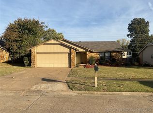 2616 E Queens St, Broken Arrow, OK 74014
