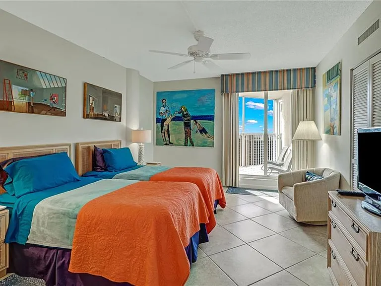 4041 Gulf Shore Blvd N #4 — Photo 26