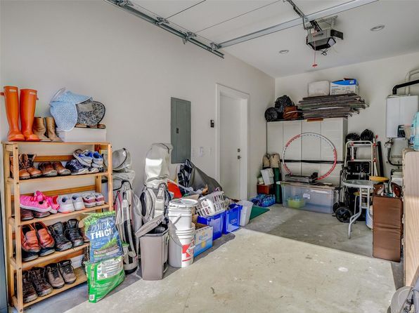 994 Peace Keeping Cres, Langford, BC V9C 0N6