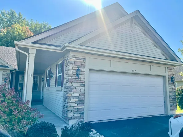 1297 Lily Ln, Schererville, IN 46375