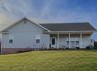 212 Pinebark Dr, Jonesborough, TN 37659