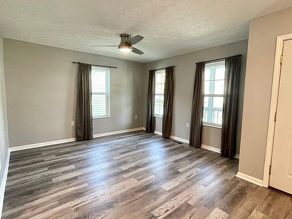 5th image of 1487 Duxberry Ave
