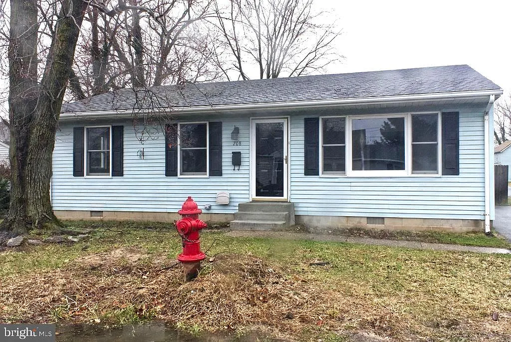208 N Lynchburg St photo 1