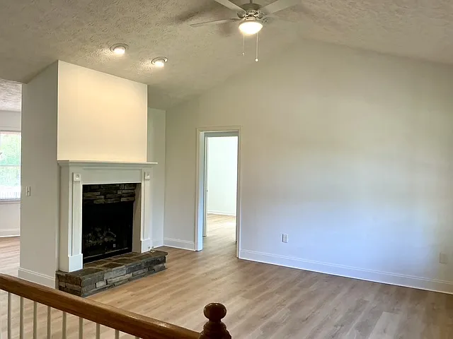 8202 Henderson Mountain Rd — Photo 4