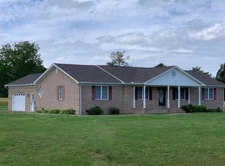 28 Plantation Rd, Callao, VA 22435