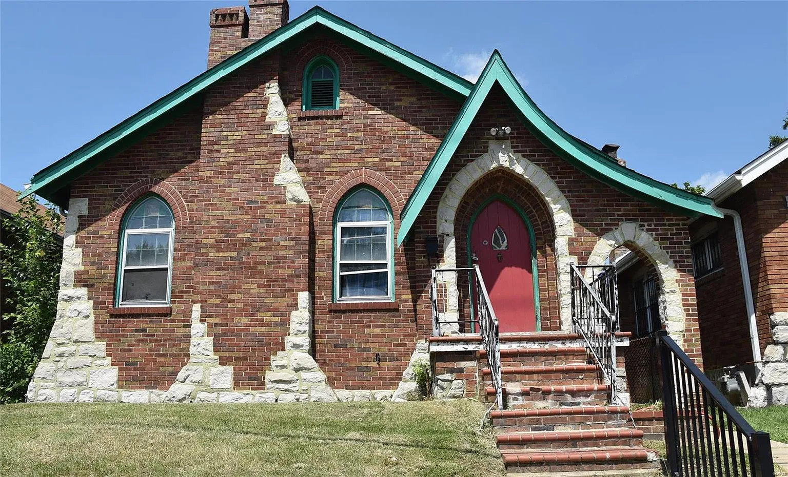 7067 W Florissant Ave photo 1