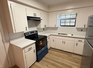 500 W Cross St APT C, Benton, AR 72015