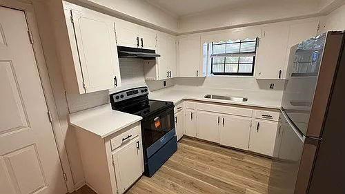 500 W Cross St Photo 1
