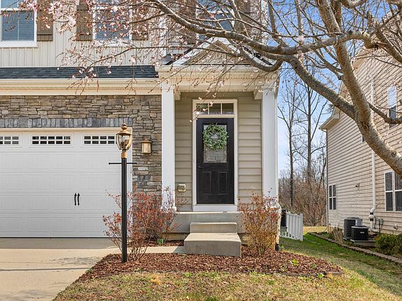 2nd image of 4517 Briarwood Dr