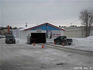2nd image of 3512 W Genesee St