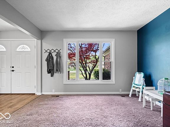 4th image of 7263 Hidden Valley Dr