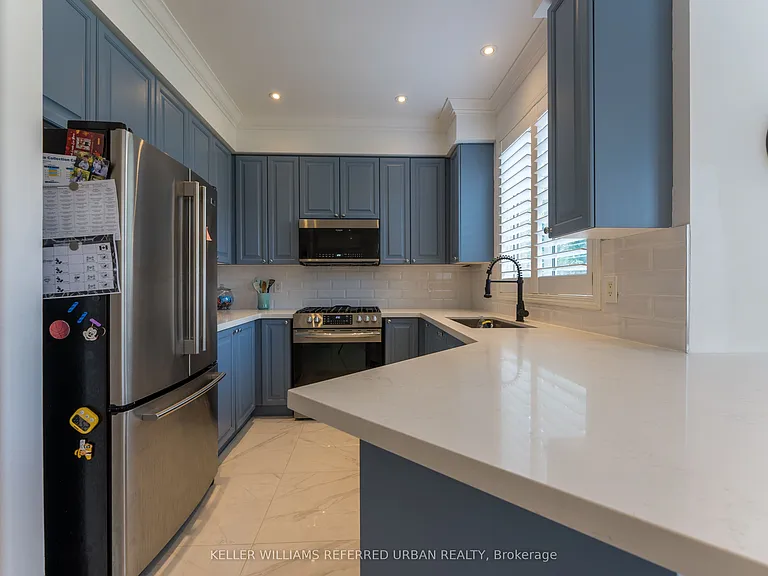 25 Ocean Ave — Photo 6