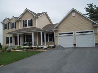 83 Scenic Way, Exeter, RI 02822
