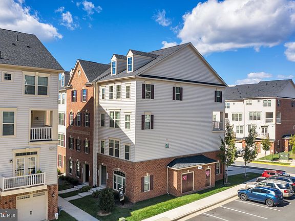 4th image of 7812 Culloden Crest Ln #28J