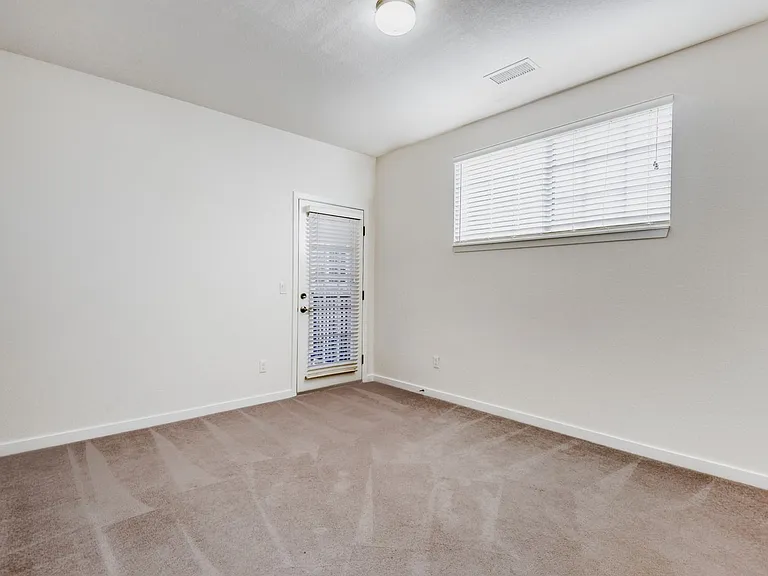 9185 Wilde Ln #202 — Photo 5