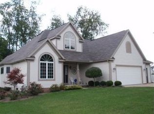 4045 Corby St, Uniontown, OH 44685