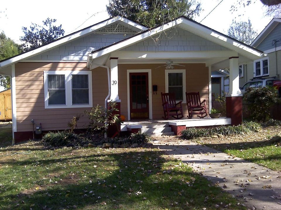 House Front & Yard