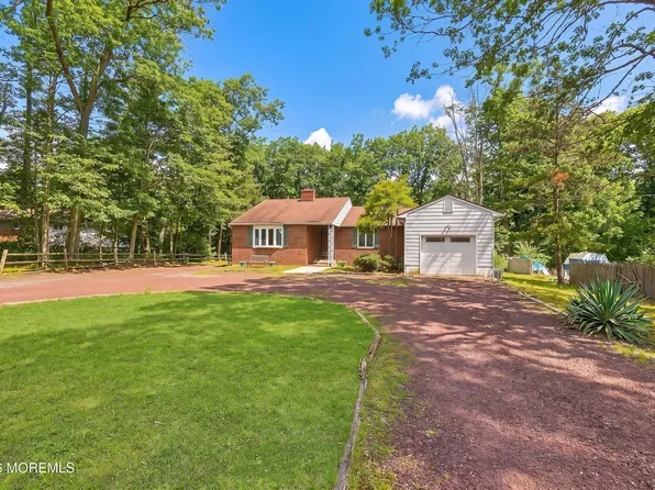 172 Bennetts Mills Road, Jackson, NJ 08527