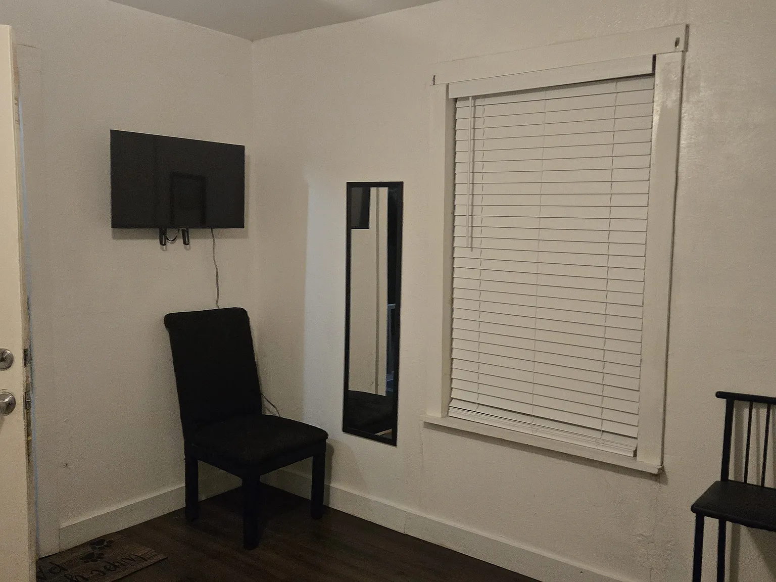 1 bed, 1.0 bath, 250 sqft, $840 — Photo 4