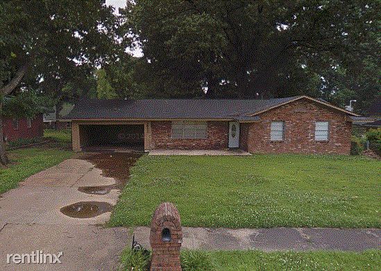 3872 Mickey DR