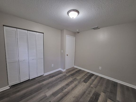 4th image of 2608 E 9th Ave #A