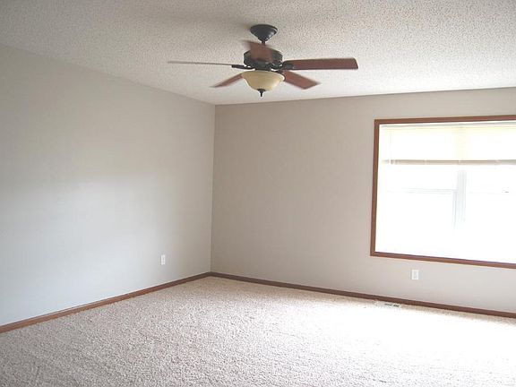5th image of 3432 125th Dr NE Unit D