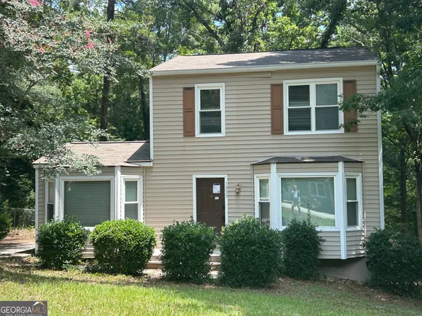 1890 Westminister Way NW, Conyers, GA 30012