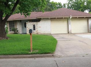 6327 Acorn Forest Dr, Houston, TX 77088