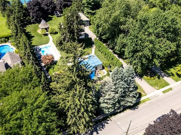21 Kerman Ave, Grimsby, ON L3M 3W3