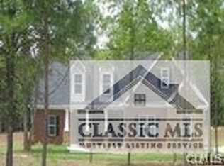 145 Walker Way Ln, Commerce, GA 30530