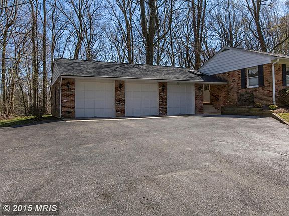 3-Car Garage
