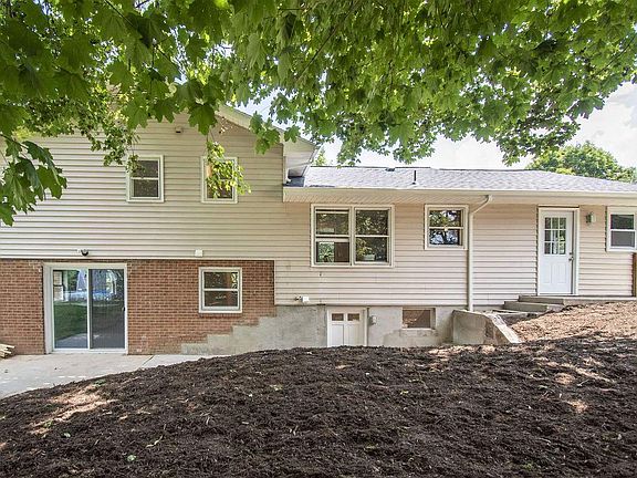 2nd image of 205 Mulberry Dr