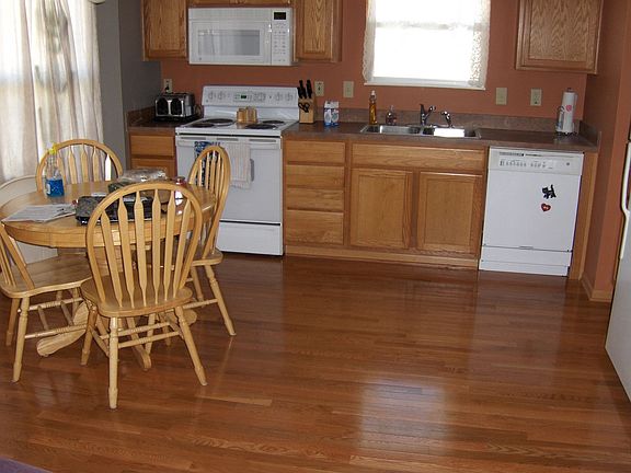 Hardwood in Kitchen and new paint