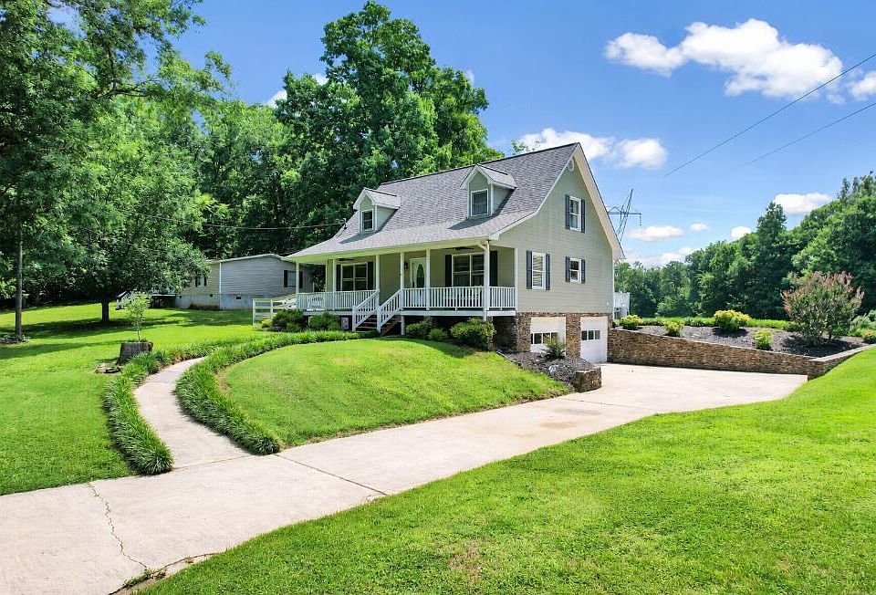 1st image of 631 Harris Creek Trl SW