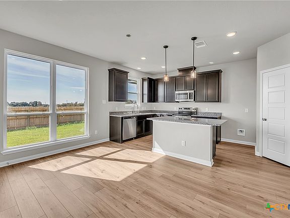 3rd image of 703 Tule Canyon Dr