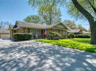 903 15th St, West Des Moines, IA 50265