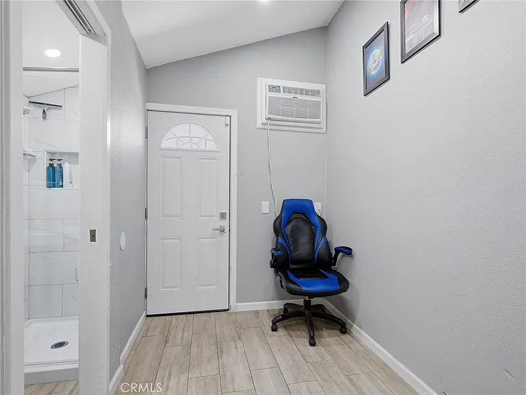 11642 Daniel Ave — Photo 38