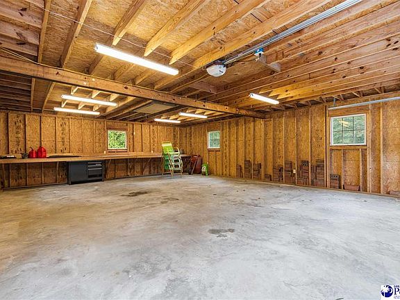 5th image of 2411 Kingston Dr