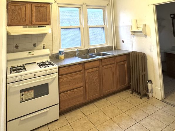 51 Russell Rd #1