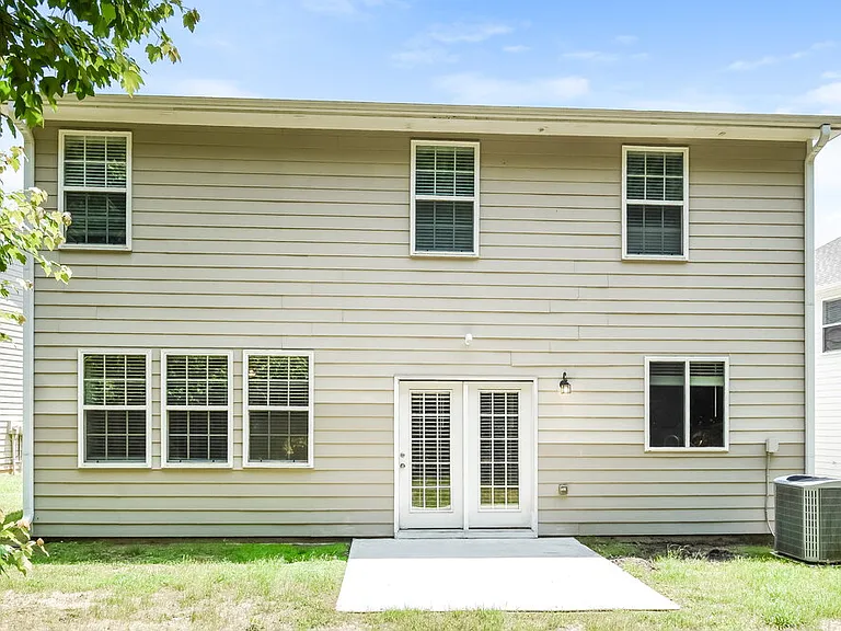 2110 Valley Creek Dr — Photo 17
