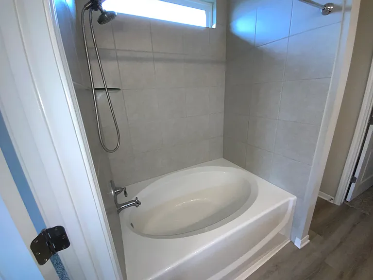 1236 Grand Oak Trl — Photo 8