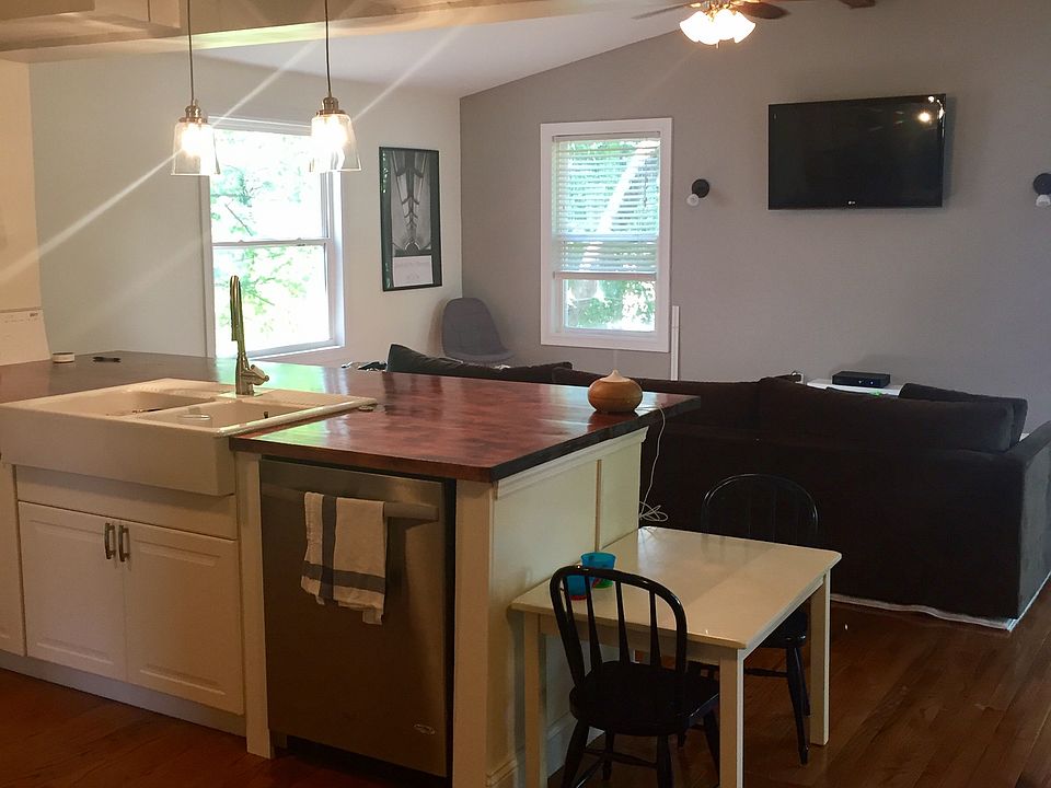 1st image of 13 Berry Wood Dr