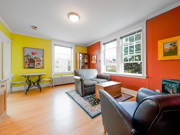 230 Massachusetts Ave APT 5, Arlington, MA 02474