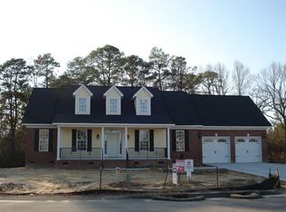 4106 Whisper Wood Rd, Fayetteville, NC 28306