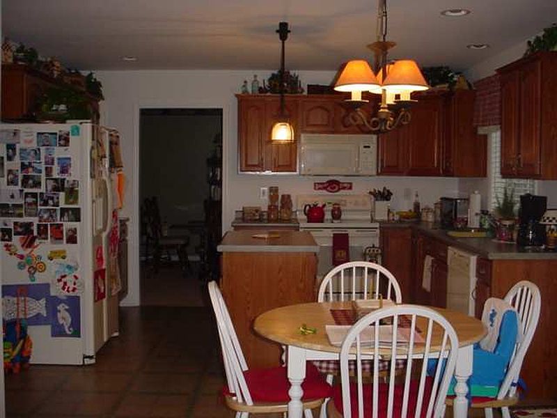 4th image of 48 WALLFLOWER Drive