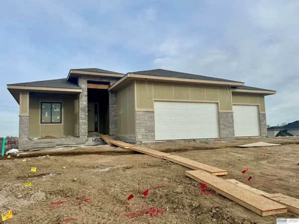 4503 S 203rd Ave, Omaha, NE 68135
